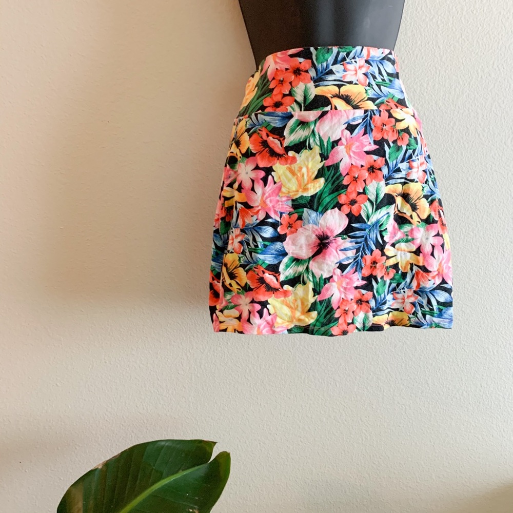 PINK Tropical Mini Skirt | Size Small